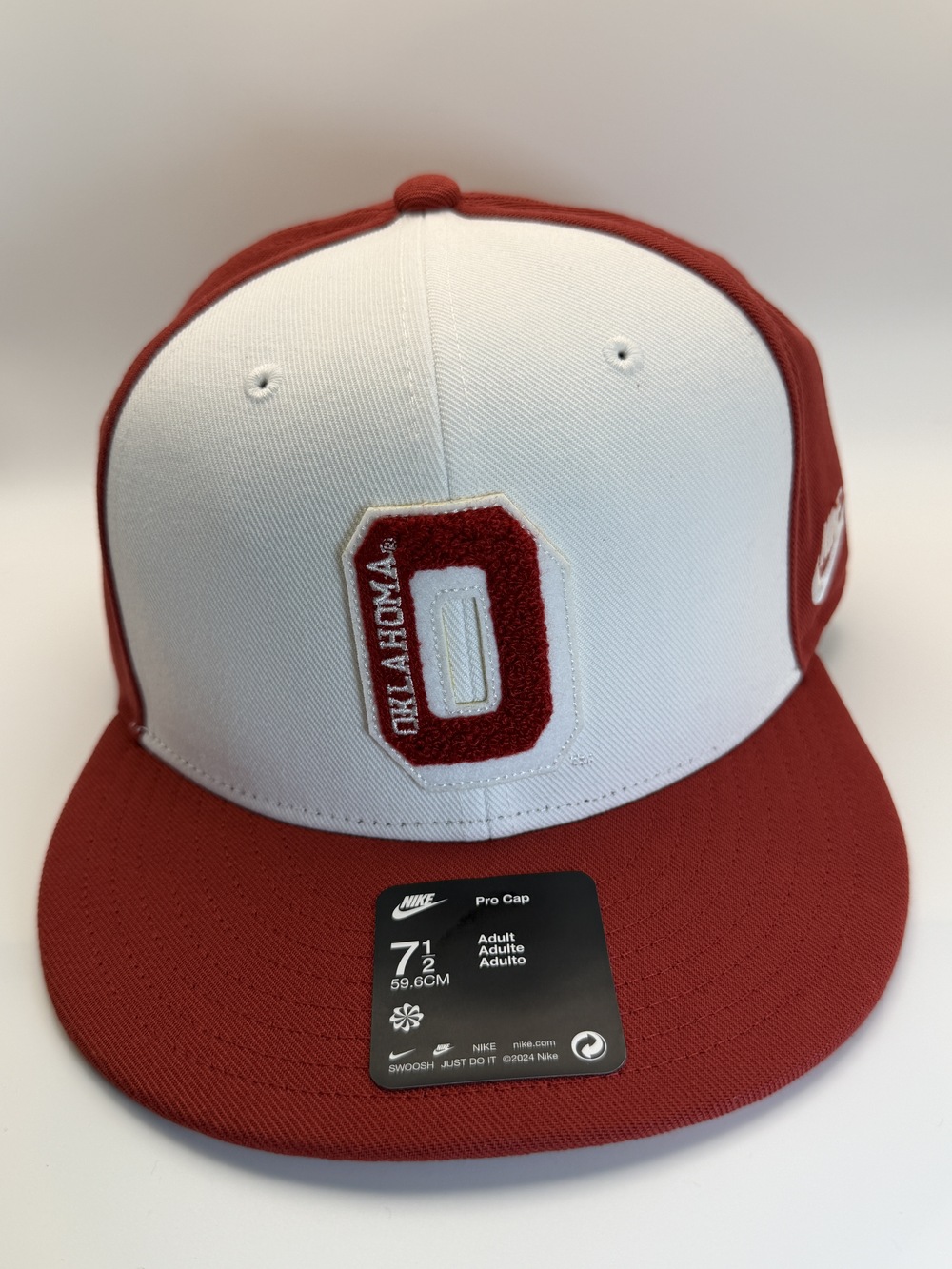 Nike Oklahoma Sooners Pro Cap 7 1/2 Red White Fitted/Snapback Adult NWT